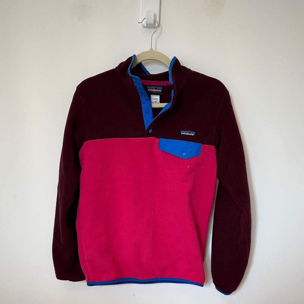 Patagonia Women's Burgundy and Pink synchilla  Sweater